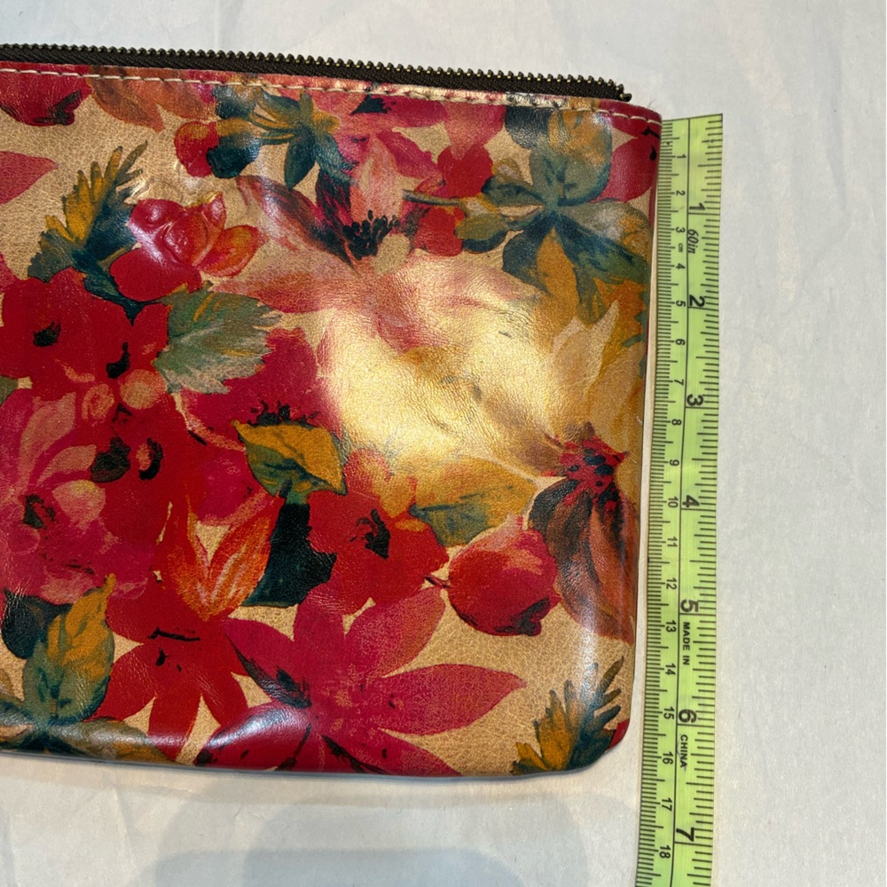 NWOT Patricia Nash Floral Zip Wristlet Clutch - Red Multicolor - Picture 8 of 8